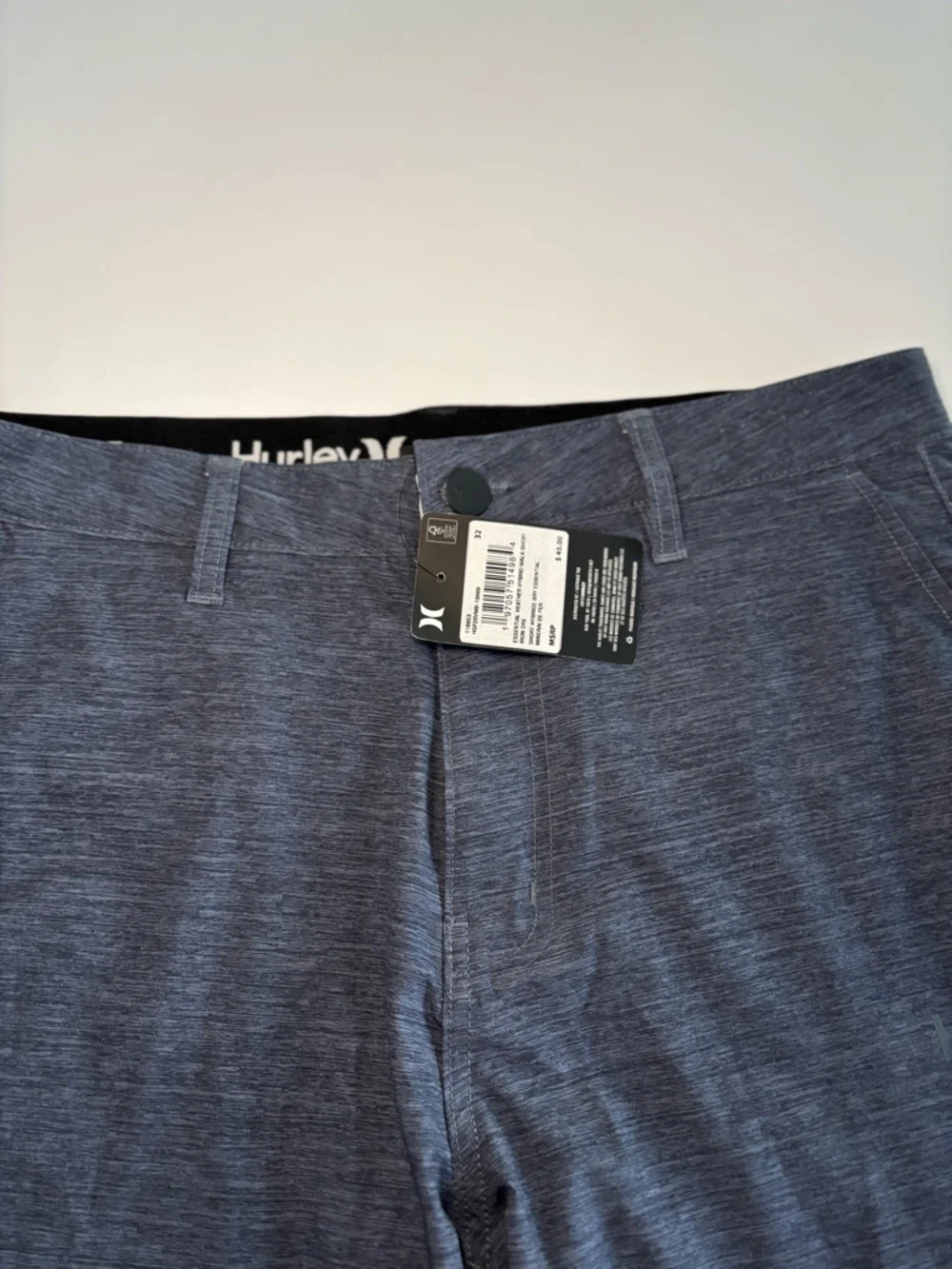 Hurley men essential